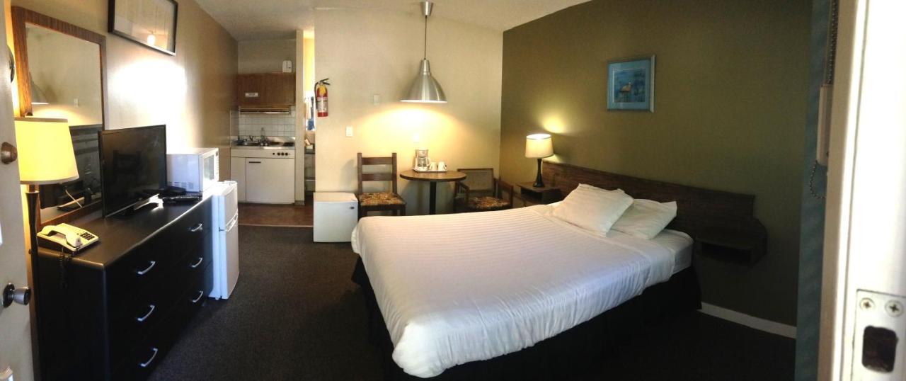 Ray Lyn Motel 2*
