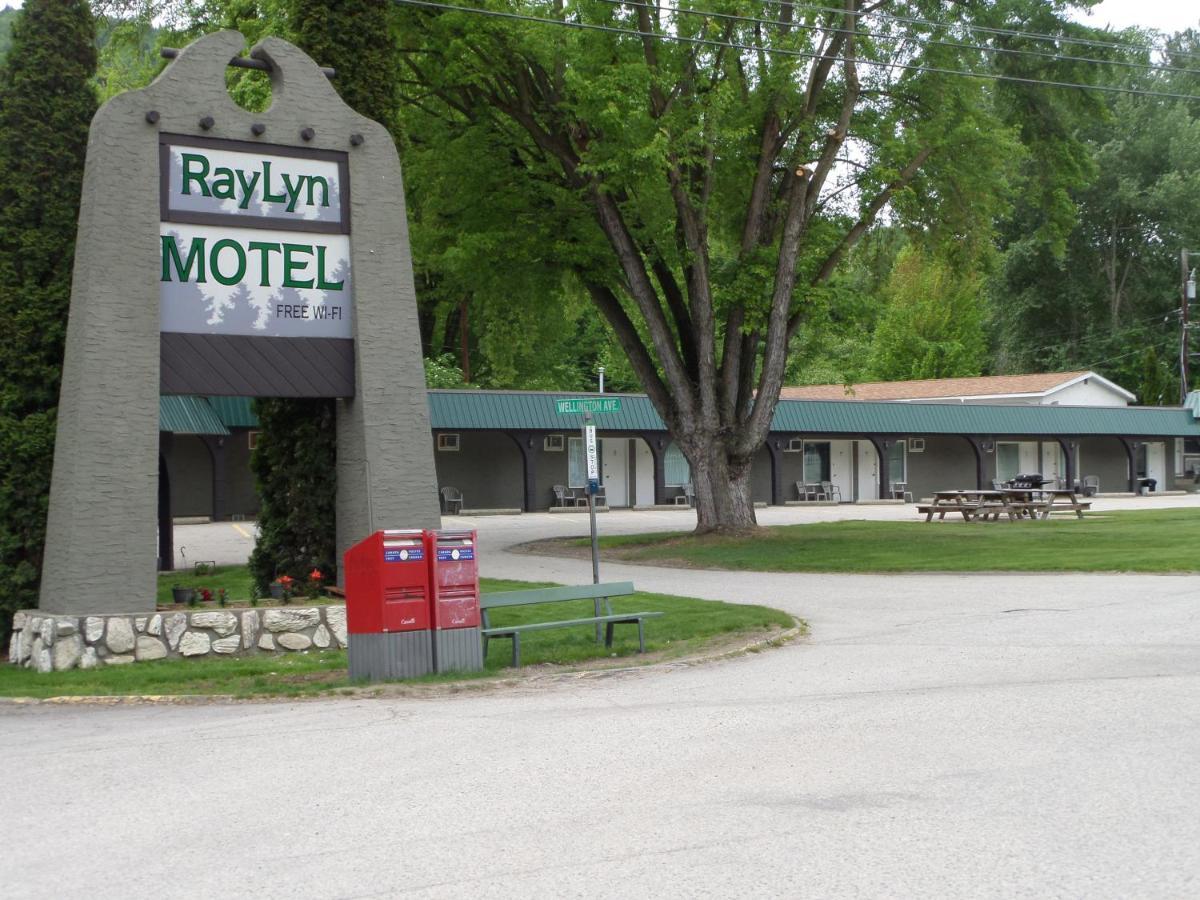 Ray Lyn 2* Trail