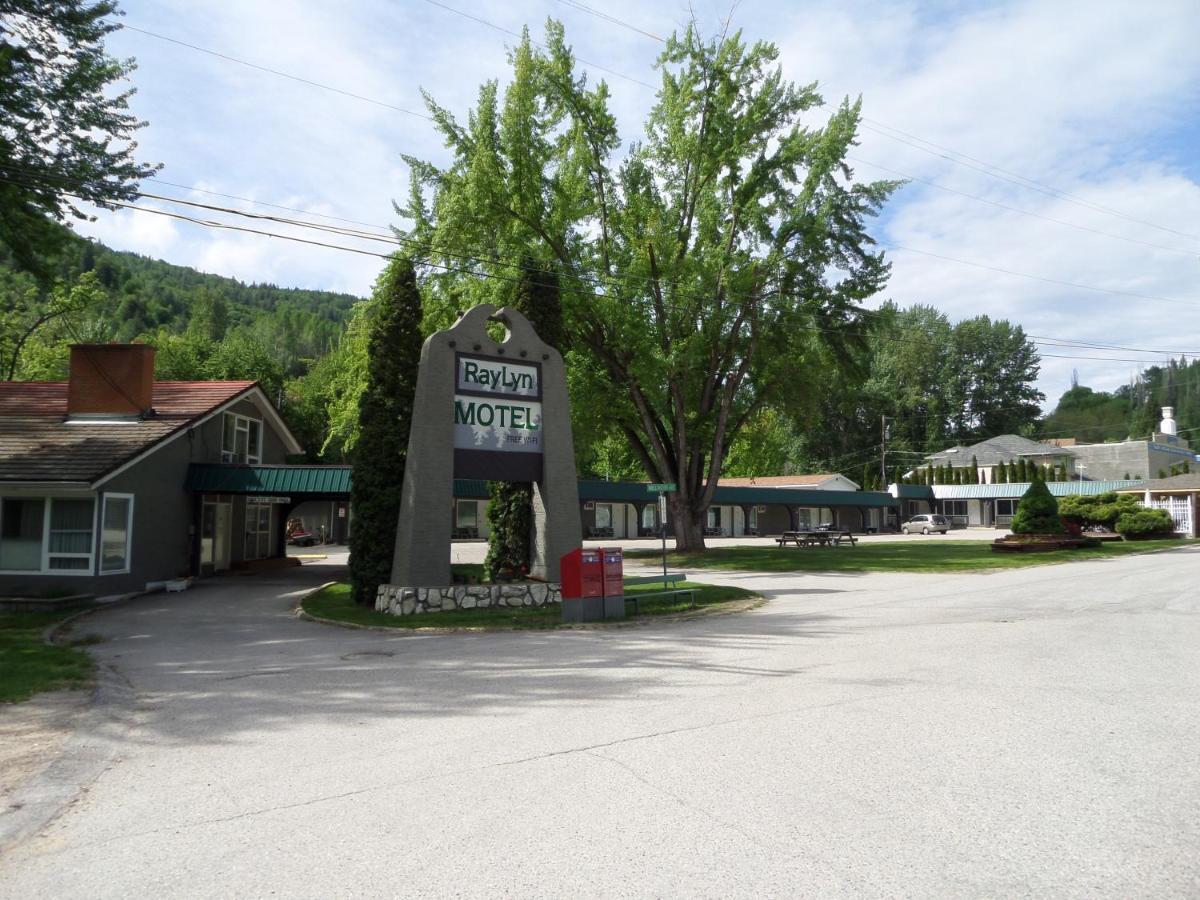 Motel Ray Lyn 2*